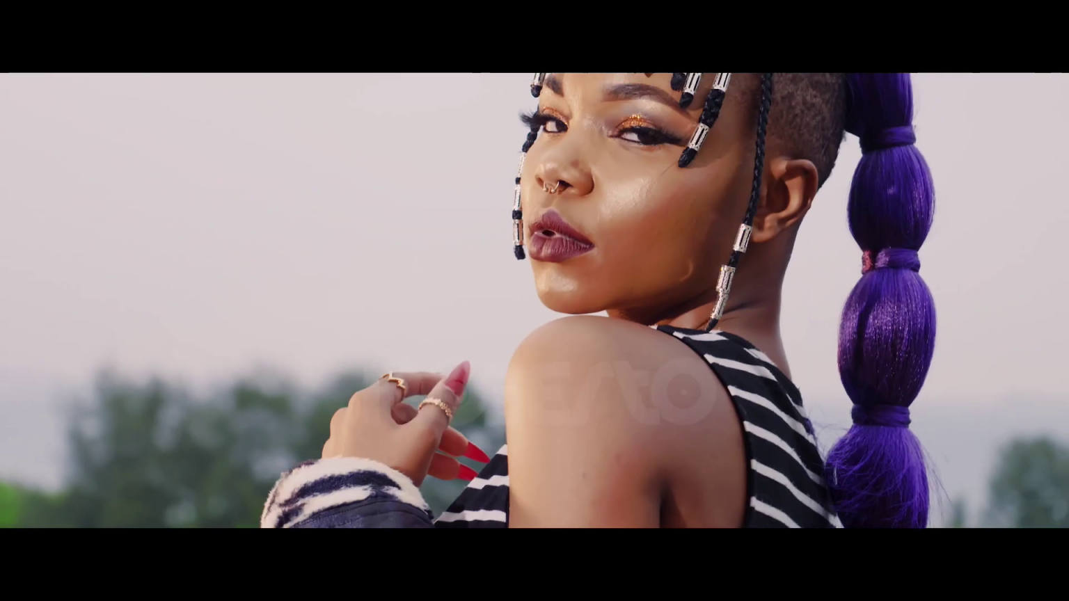 VIDEO: Rosa Ree Ft Roberto – NAZICHANGA