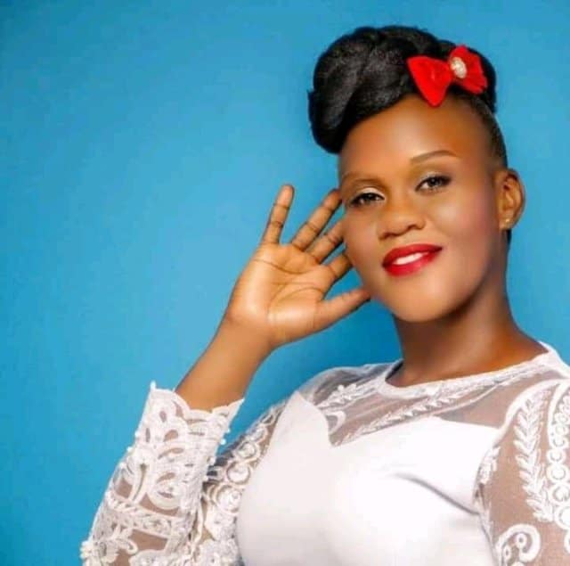 AUDIO: Rose Muhando ft Margaret Nyapola – Nimeinuliwa Na Yesu Mp3 Download