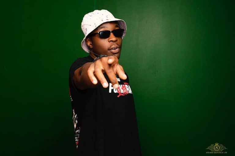Holy Ten - Kumba Kune Vanhu Mp3 Download AUDIO