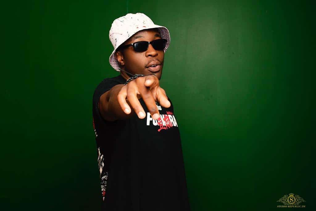 Holy Ten - Kumba Kune Vanhu Mp3 Download AUDIO
