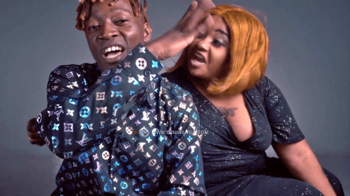 VIDEO: Mzee Wa Bwax Ft Shilole – Akutake Nani Mp4 Download