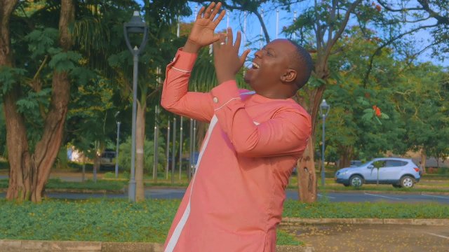 Christopher Mwahangila – MOYO FURAHI Mp3 Download AUDIO