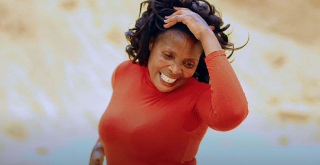 VIDEO: Rose Muhando – Miamba Imepasuka Mp4 Download