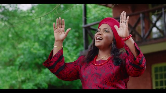 VIDEO: Christina Shusho – MUUJIZA