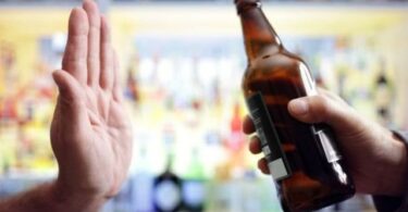 Fahamu Njia Hizi Zitakazokufanya Uache Matumizi Ya Pombe Kwa Haraka
