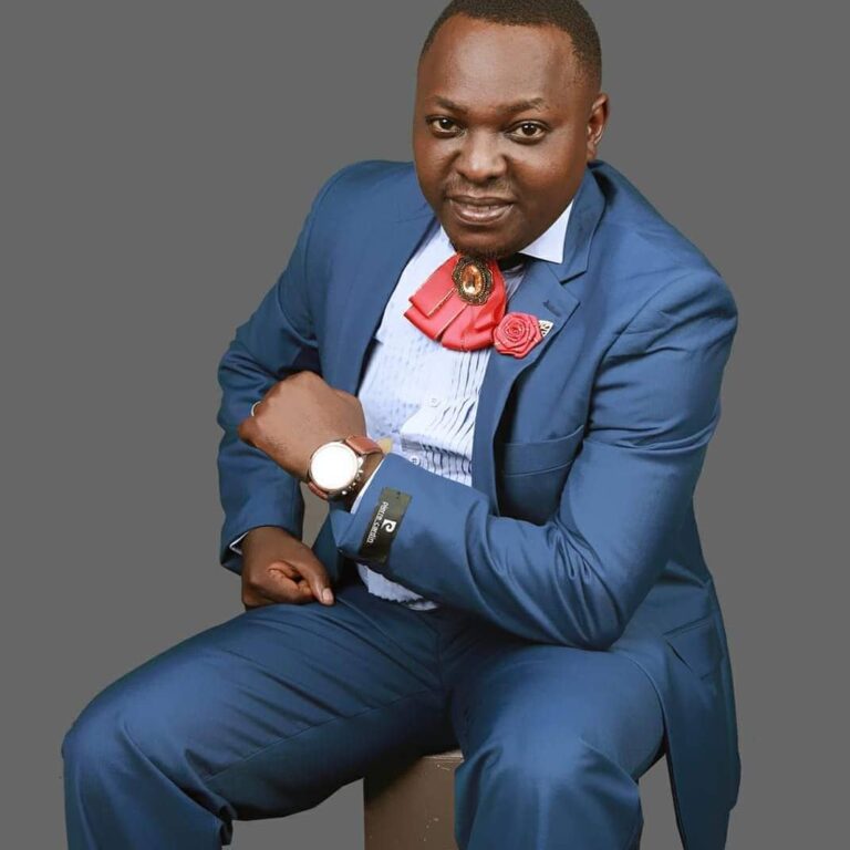 VIDEO: Christopher Mwahangila - Uniinue Mp4 Download