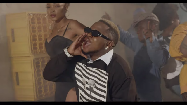 VIDEO: Kinata Mc Ft Azawi - Do Lemi Go Remix Mp4 Download