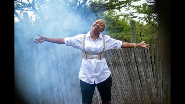 VIDEO: Vivian - Nioneshe Nimechoka Na Kugambo Mp4 Download