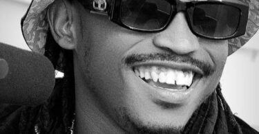 AUDIO: Mzee Wa Bwax Ft Kayumba – Jibinue Mp3 Download