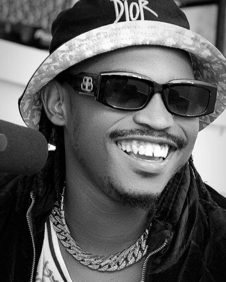 AUDIO: Mzee Wa Bwax Ft Kayumba – Jibinue Mp3 Download