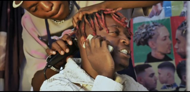 VIDEO: Mzee Wa Bwax Ft Zungu Macha - Kafubaa Mp4 Download