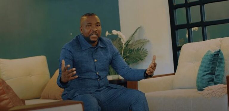 VIDEO: Ambwene Mwasongwe - Nimeachilia Mp4 Download