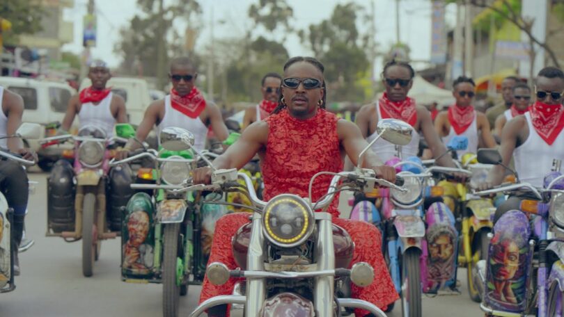 VIDEO: Savara - Reggae Ya Kinyozi Mp4 Download