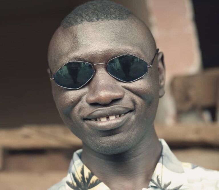 AUDIO: Stevo Simple Boy - Makasisi Mp3 Download