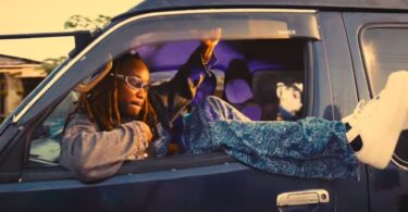 VIDEO: Dayoo - Weekend Mp4 Download