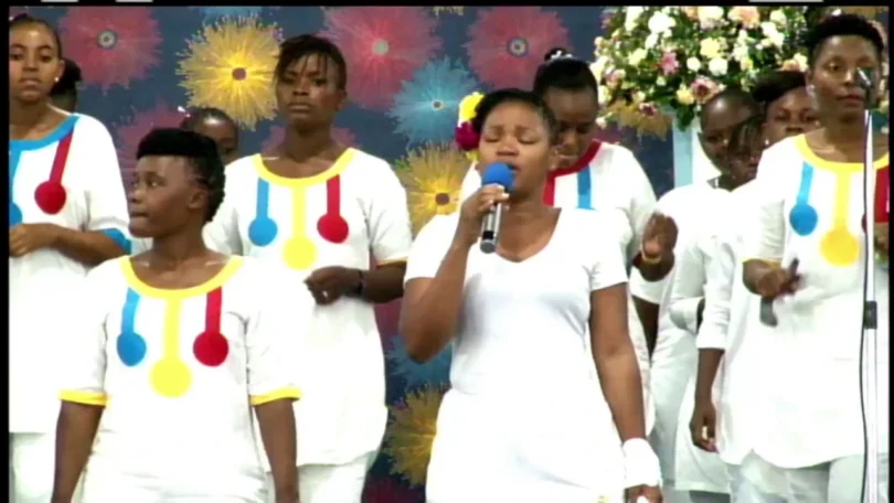 AUDIO: Efatha Mass Choir - Jina Linabadilisha Mambo Mp3 Download