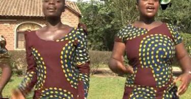 AUDIO: Mke Mwema Choir - Maisha Bila Lengo Mp3 Download