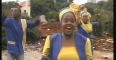 AUDIO: Winnie Mashaba - Menwana Phezulu Mp3 Download